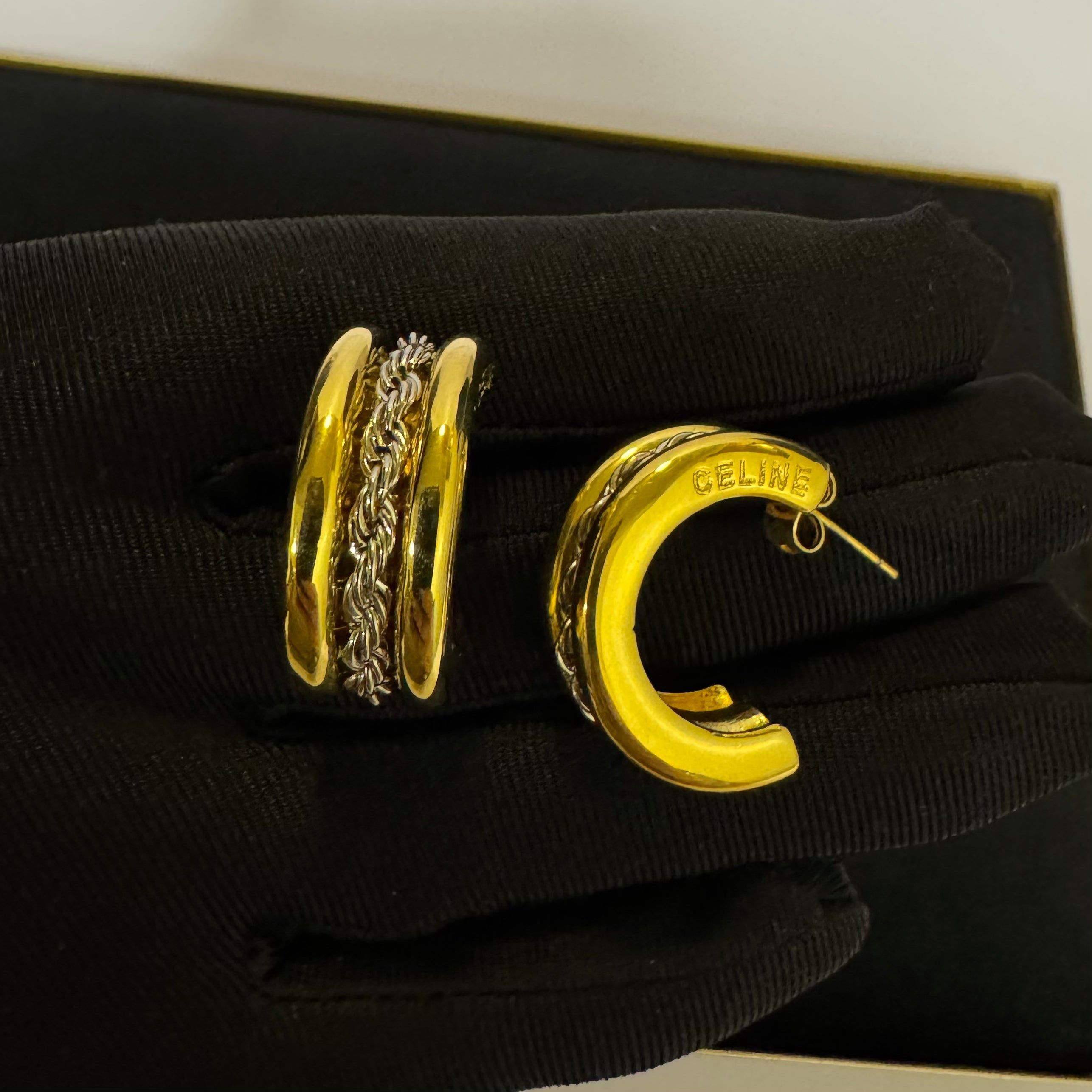 CEL-INE TWO TONE CHAIN SMALL HOOPS