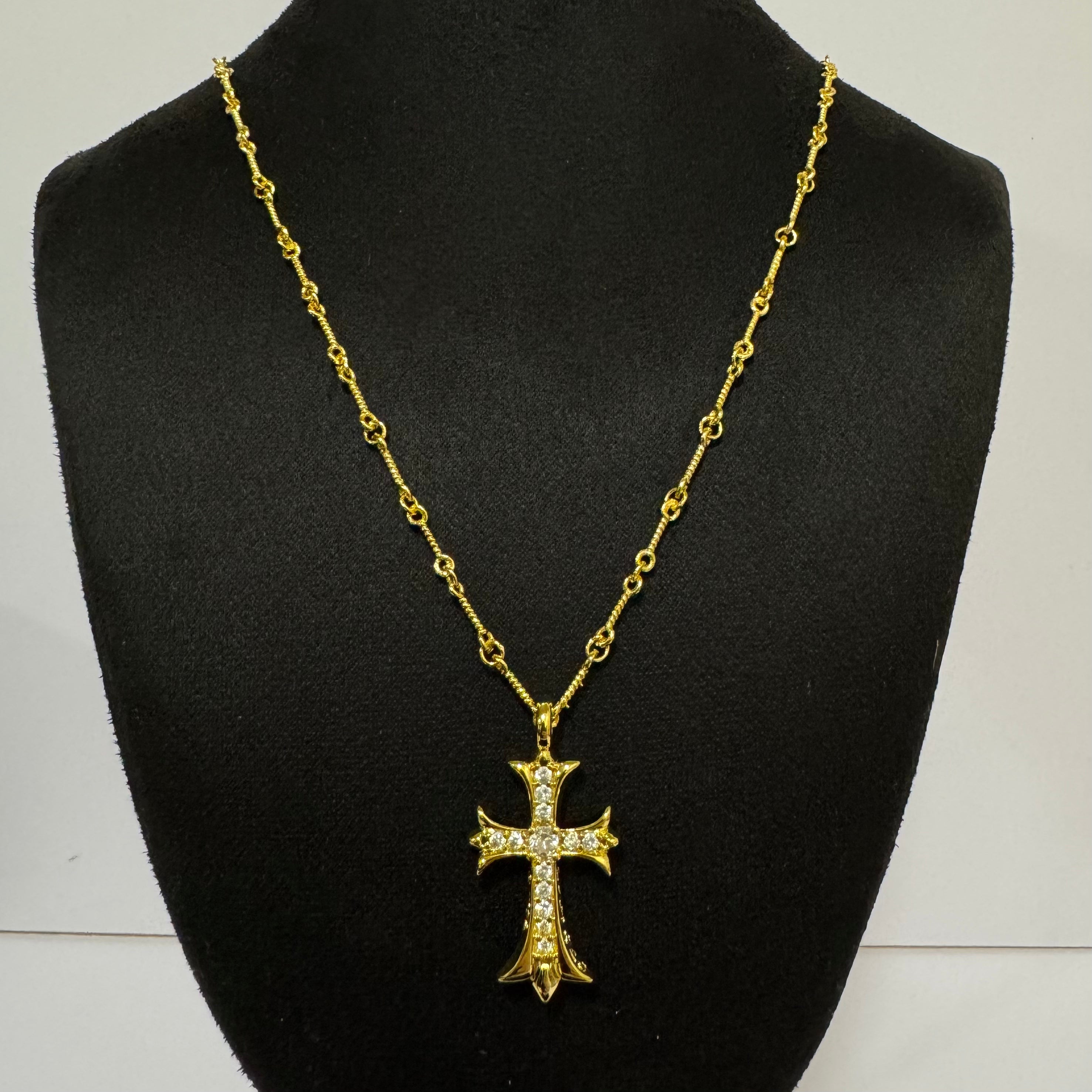 CHR0ME HEARTS CROSS NECKLACE