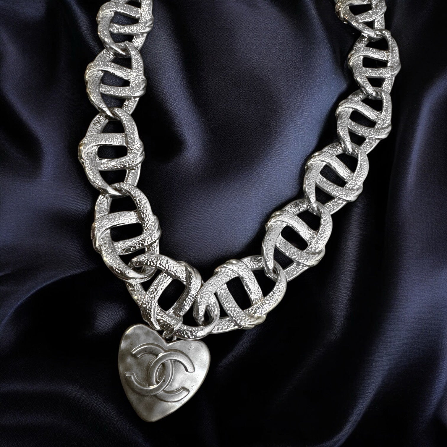 REPURPOSED VINTAGE CC SILVER HEART