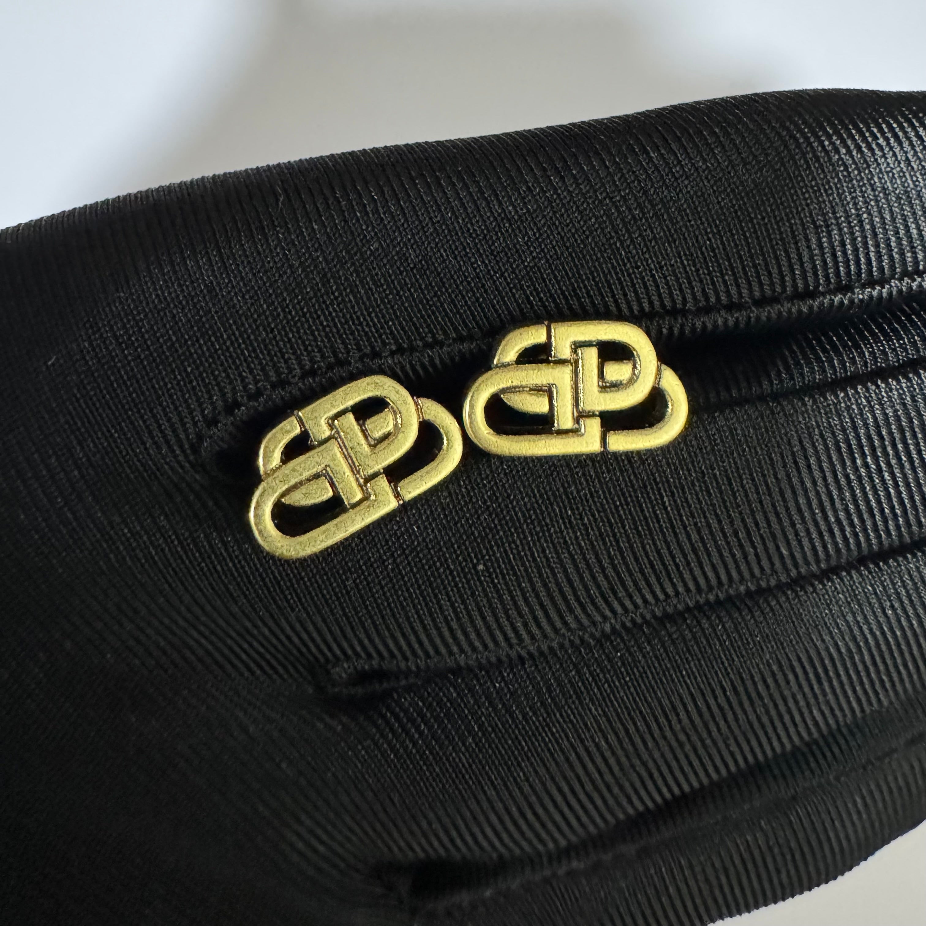 BB MINI STUD EARRINGS