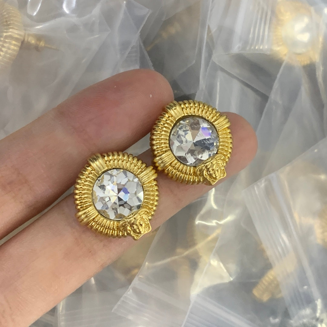 VERSA-CE DIAMOND/MEDUSA STUD EARRINGS