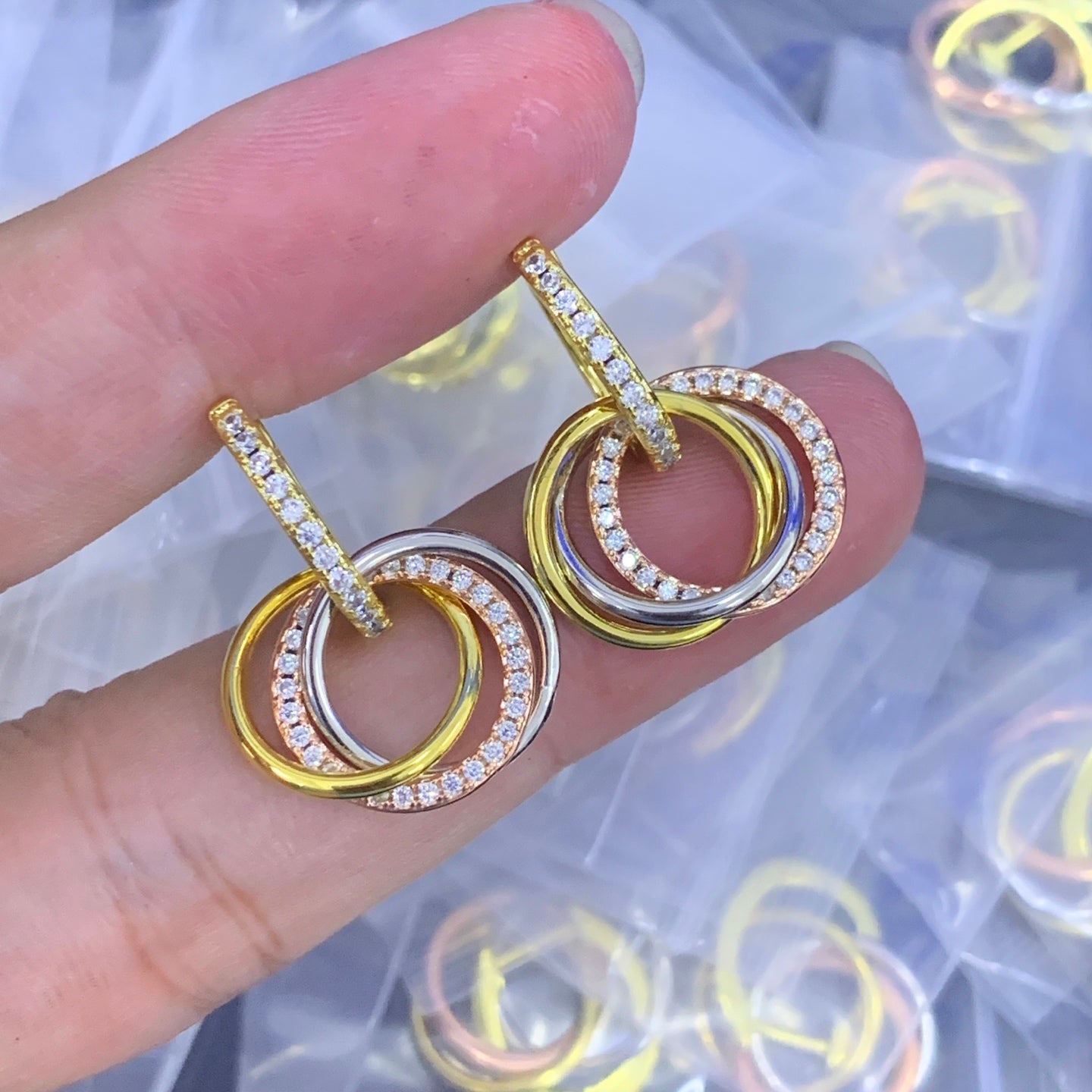 CART-ER TRI COLOR EARRINGS