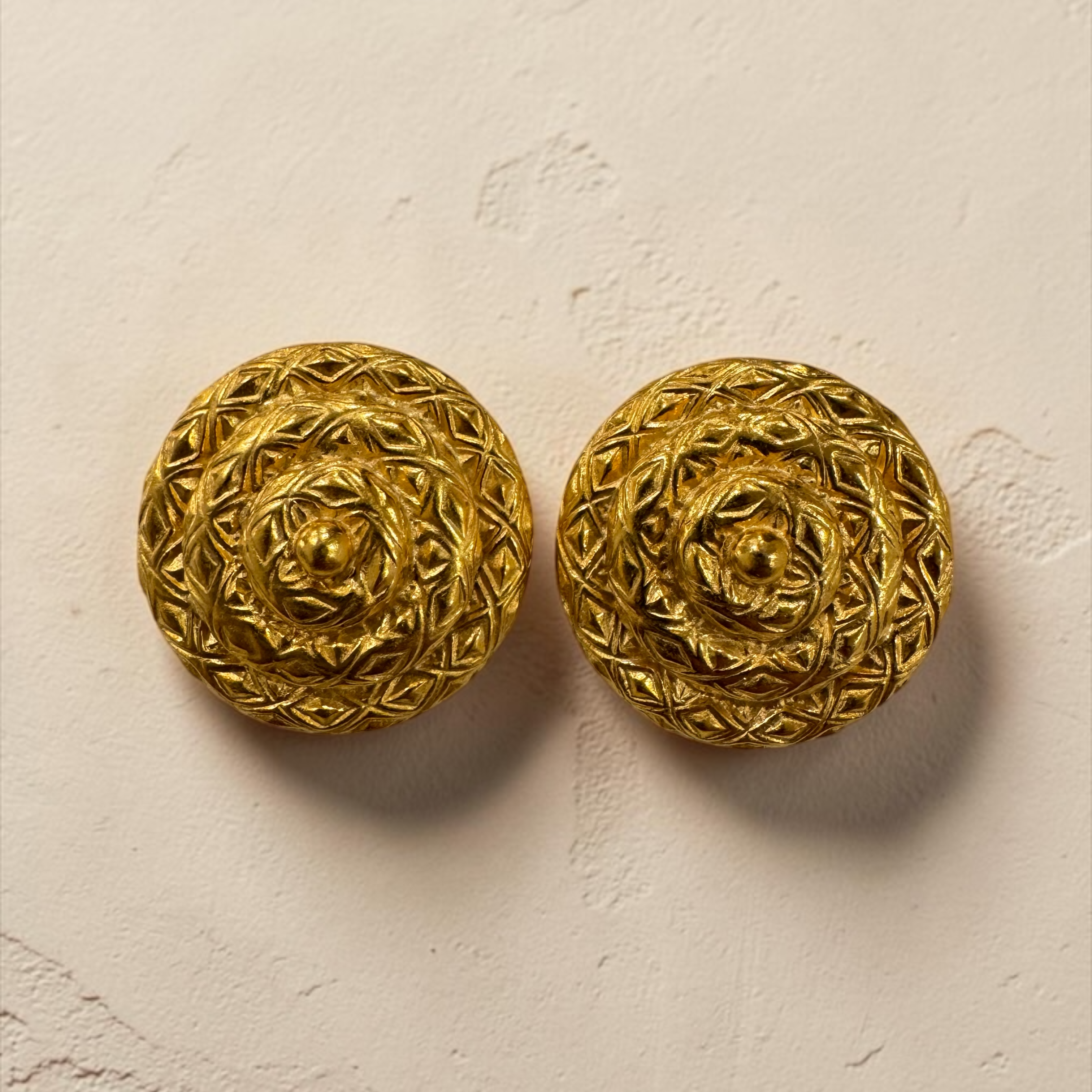 VTG NOS Versailles Rosette Clip Earrings
