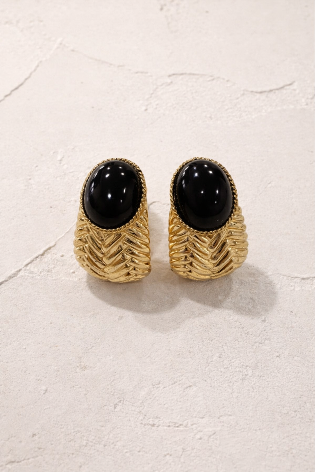 VTG Ciner Chervron Black Cab Clip On Earrings