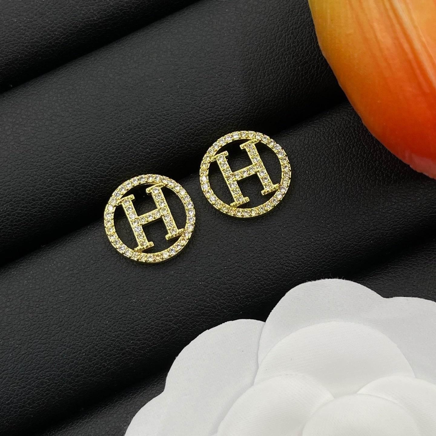 HER-MES H CIRCLE STUD EARRINGS